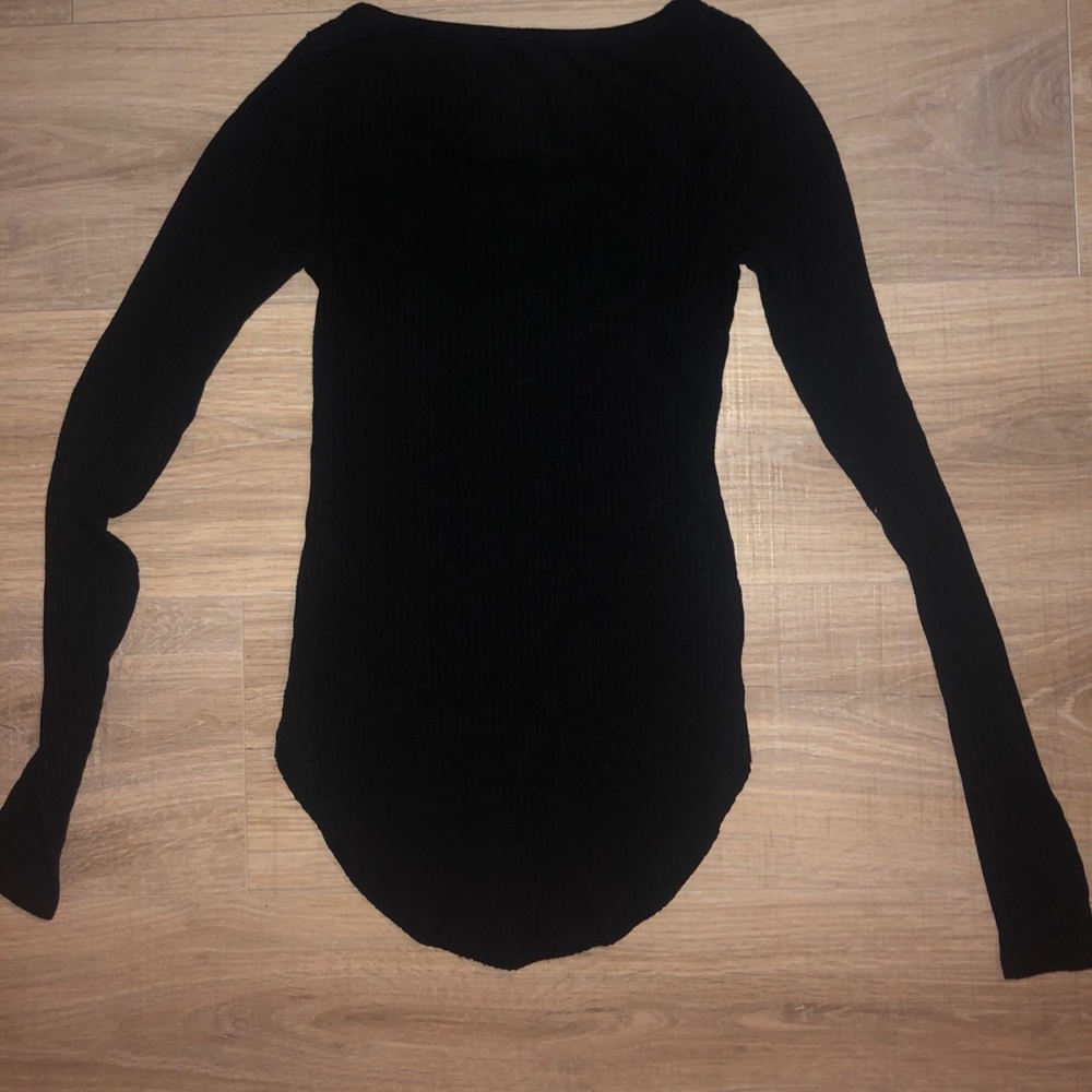 A&F Ribbed Longsleeve - Picture 2 of 2